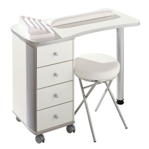  Table manucure simple Luxe