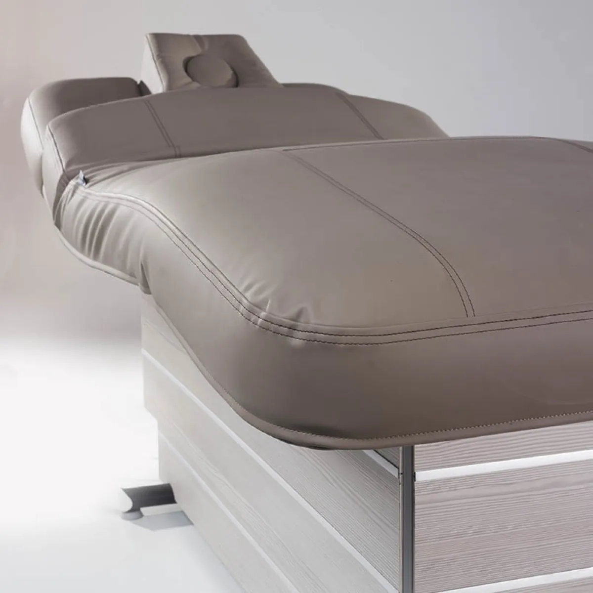 Versus - Occasion  • Lemi - Beauty Tech